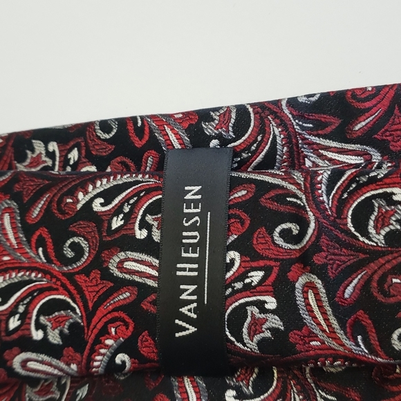 Van Heusen black deep red tie. 5/$25.00 - Picture 3 of 3
